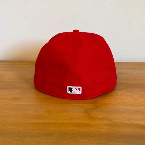 Cincinnati Reds Baseball Hat - Picture 2 of 3